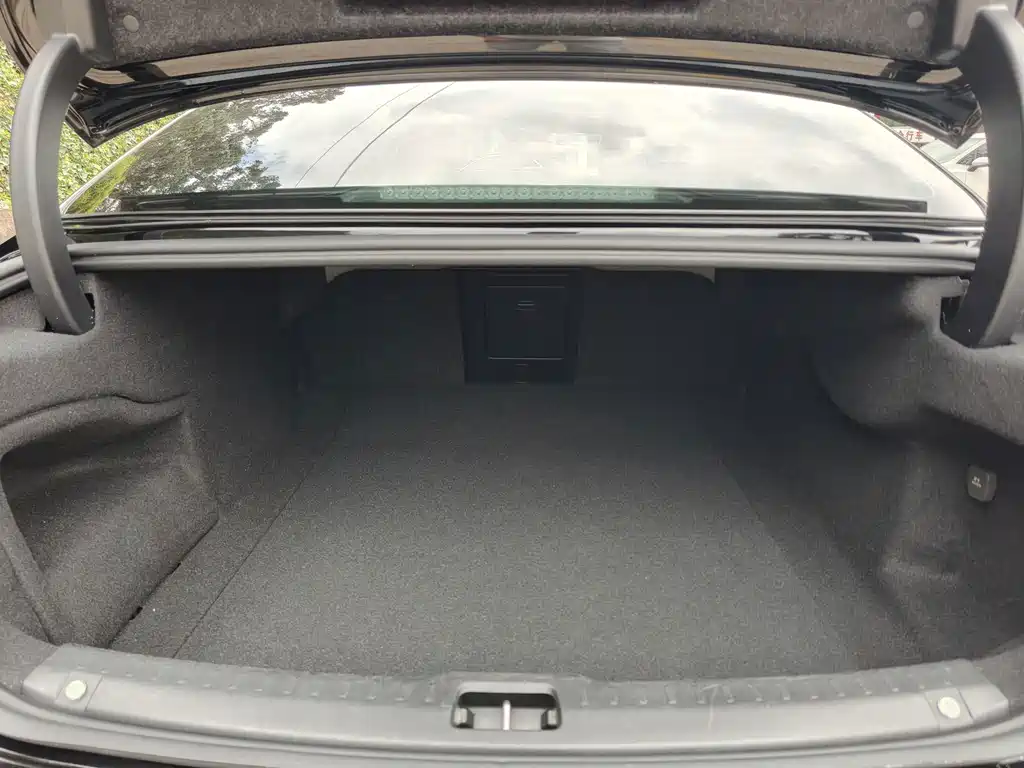 Volvo S90 — миниатюра 16