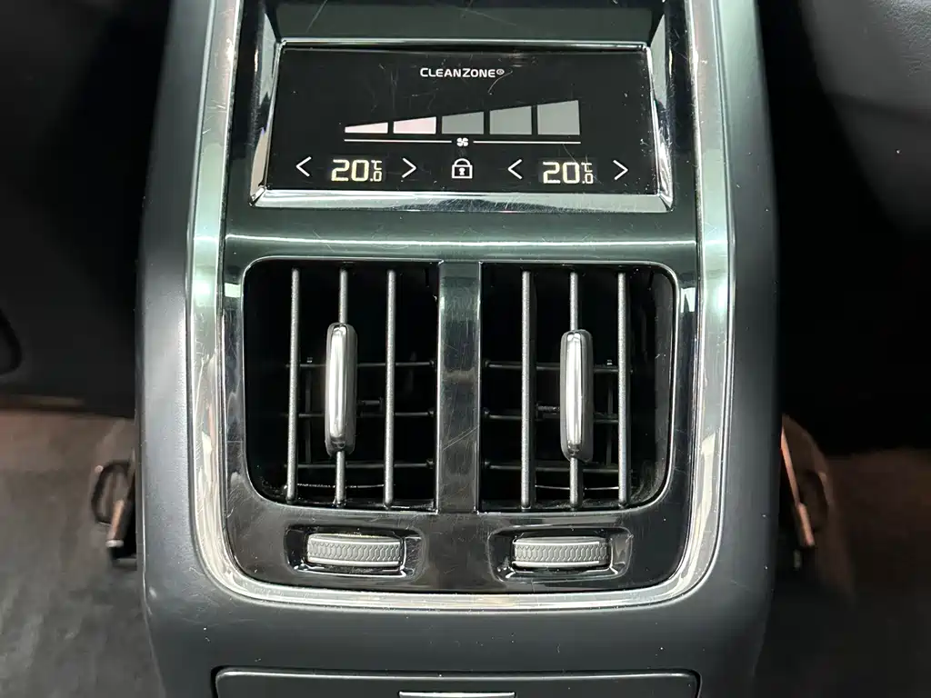 Volvo S90 — миниатюра 20