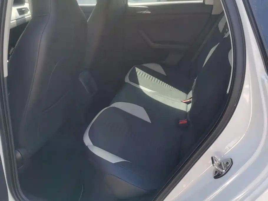 Volkswagen Polo — миниатюра 11
