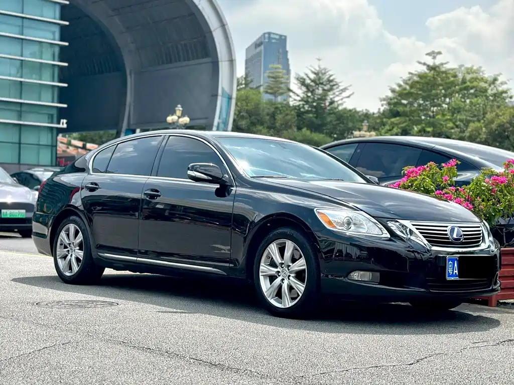 Lexus GS — миниатюра 8