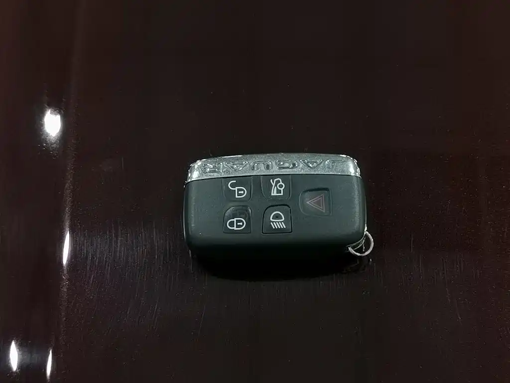 Jaguar XFL — миниатюра 19