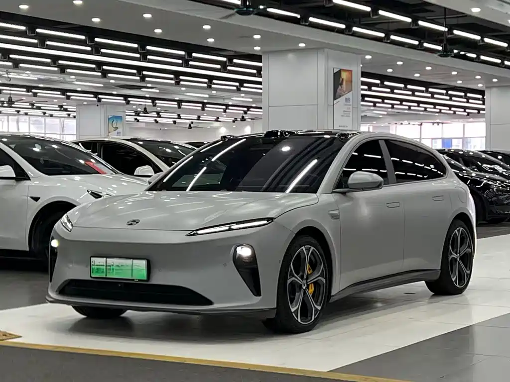 NIO ET5T