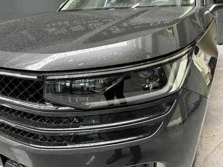 Volkswagen Tavendor 2023 380TSI R-Line