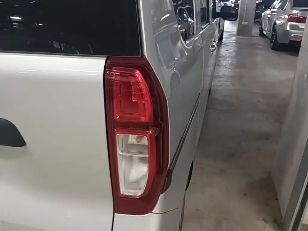Wuling Zhiguang EV — миниатюра 8