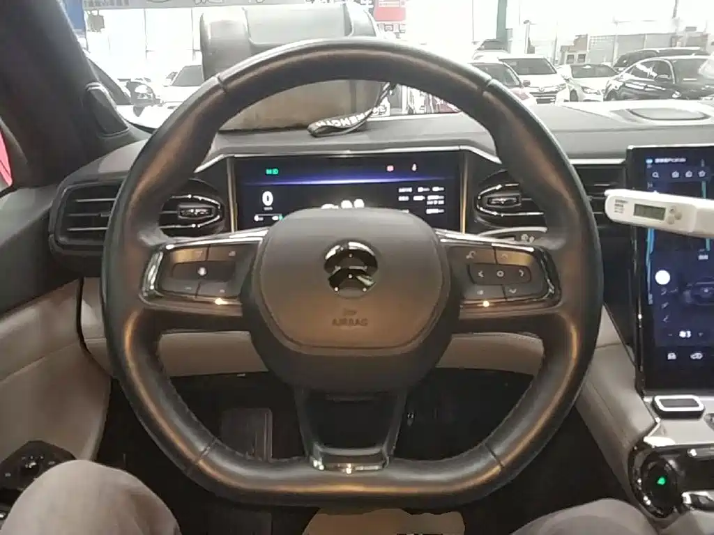NIO ES6 — миниатюра 11