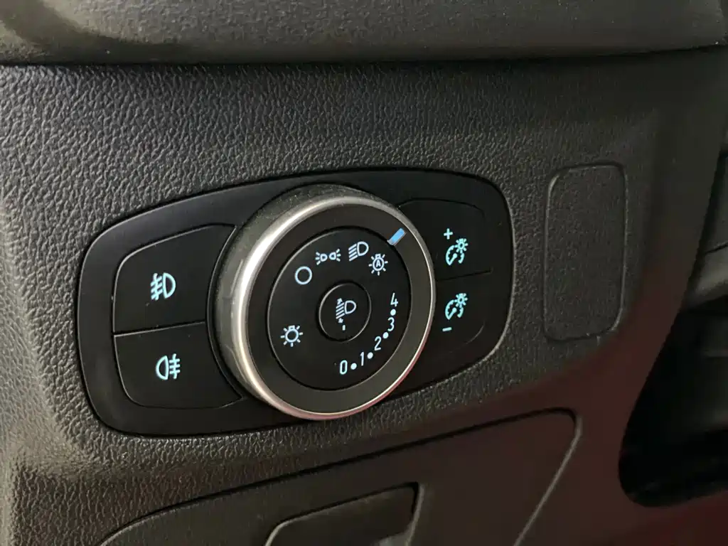 Ford Focus — миниатюра 12