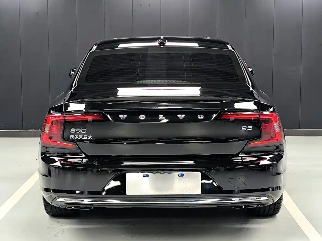 Volvo S90 — миниатюра 21