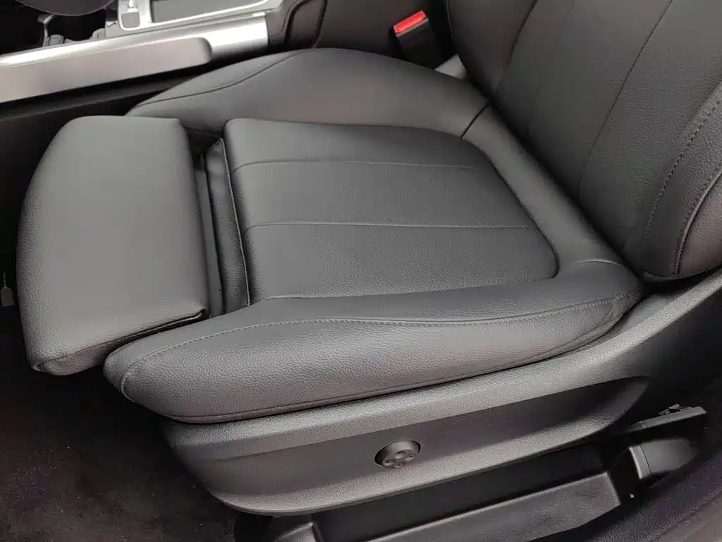 Mercedes-Benz GLB — миниатюра 20