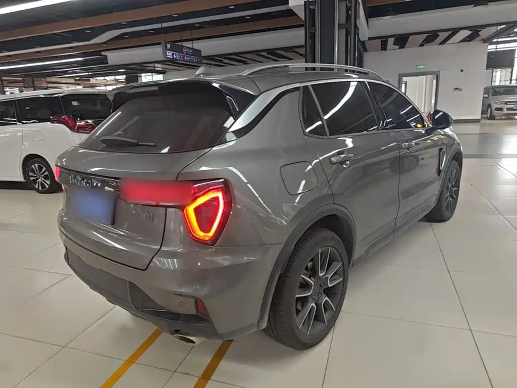 Lynk & Co 01 — миниатюра 7
