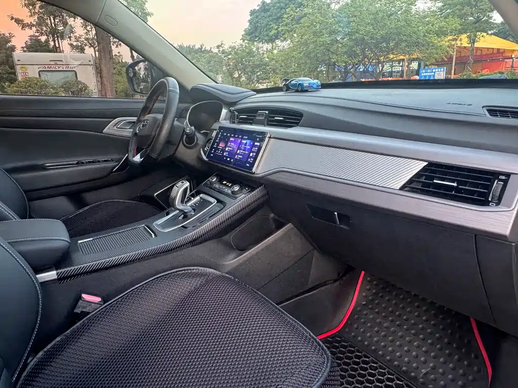 Geely Boyue — миниатюра 13