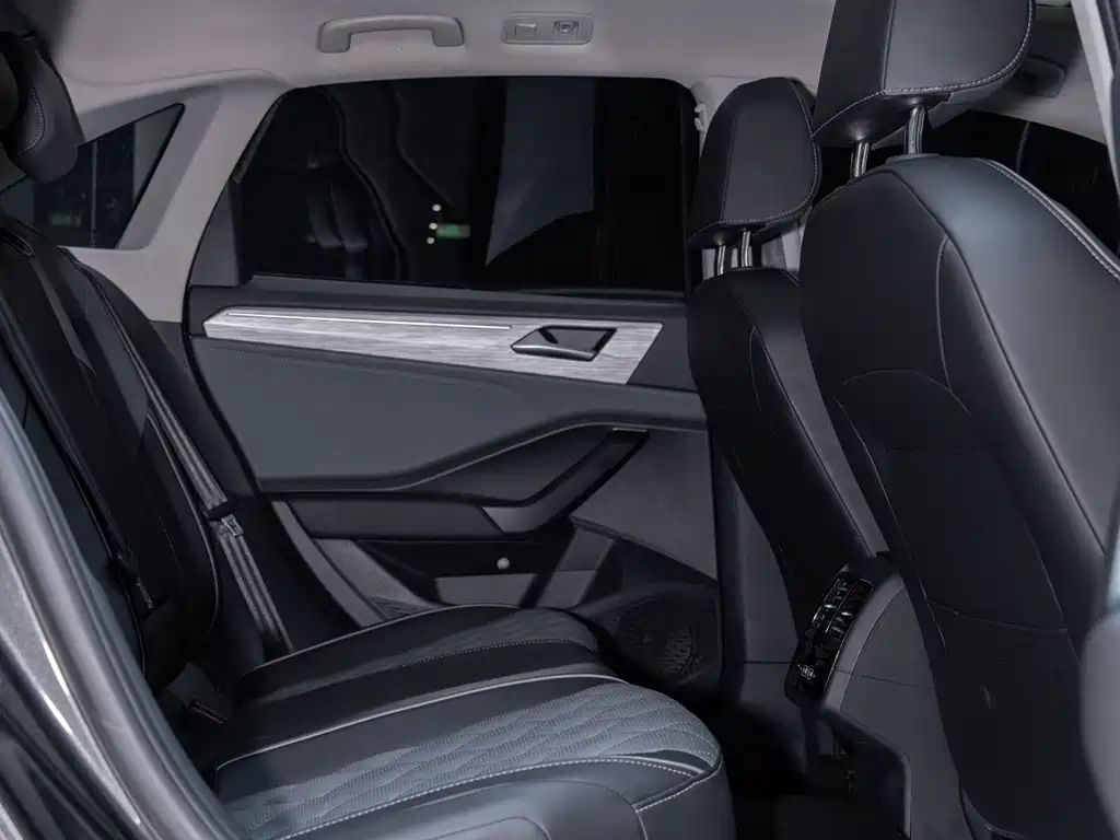Volkswagen Sagitar — миниатюра 13