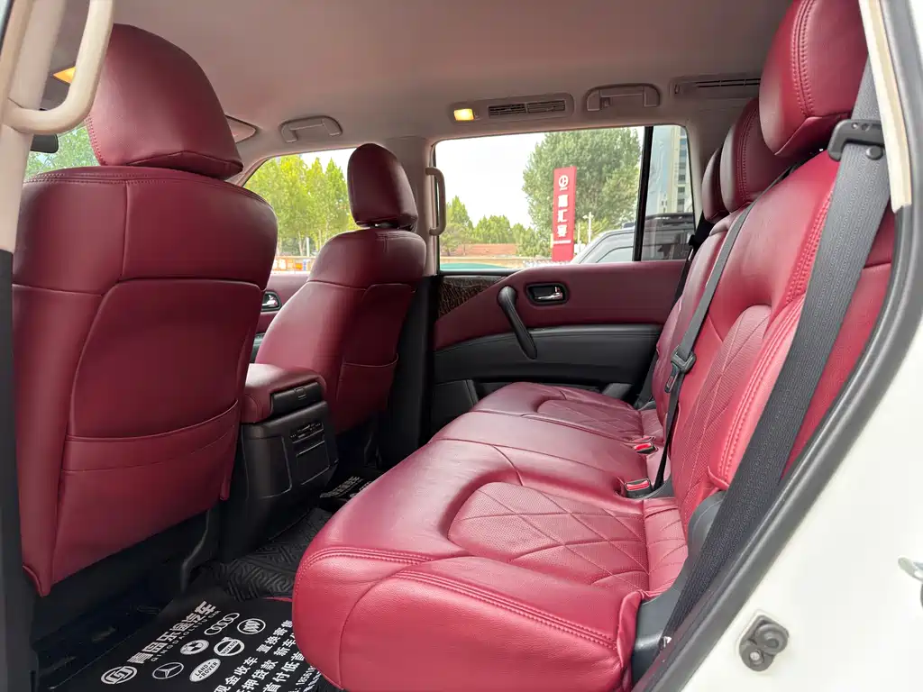 Nissan Patrol — миниатюра 8