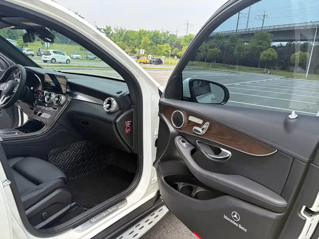 Mercedes-Benz GLC 2022 GLC 260 L 4MATIC Luxury