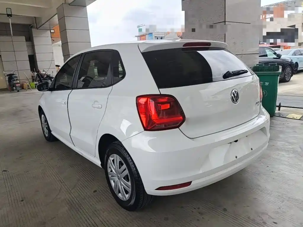Volkswagen Polo — миниатюра 5