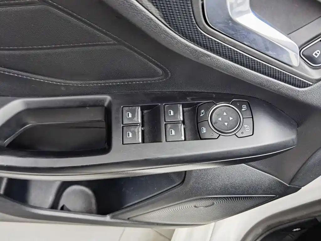 Ford Focus — миниатюра 9