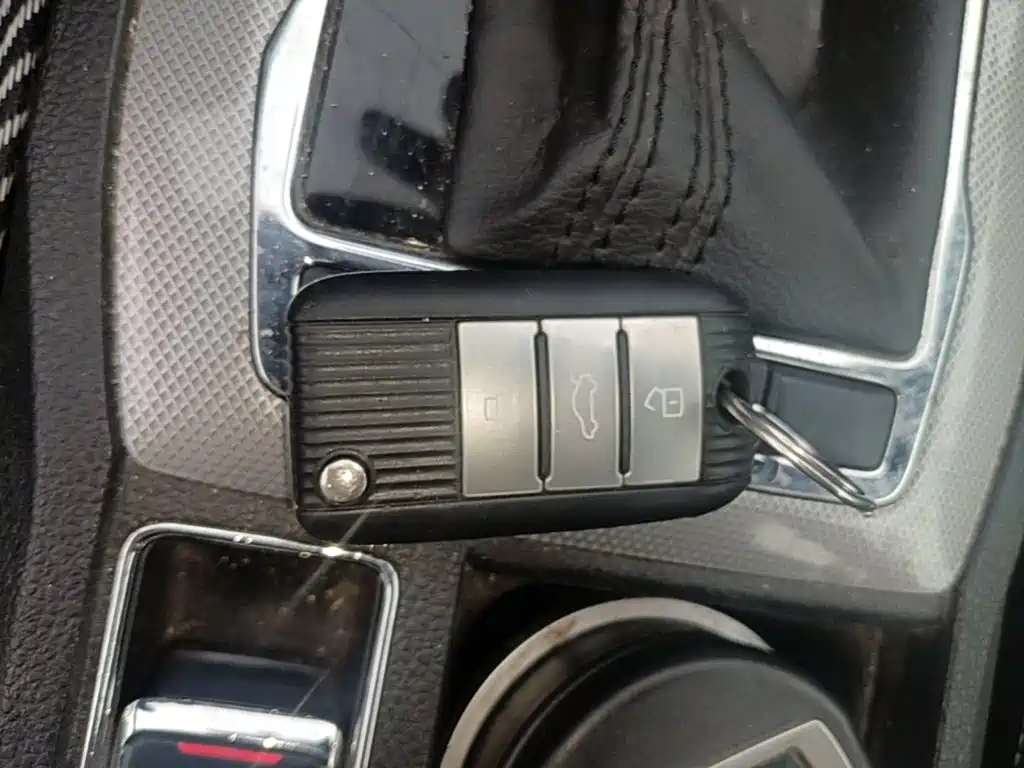 Roewe RX5 — миниатюра 9