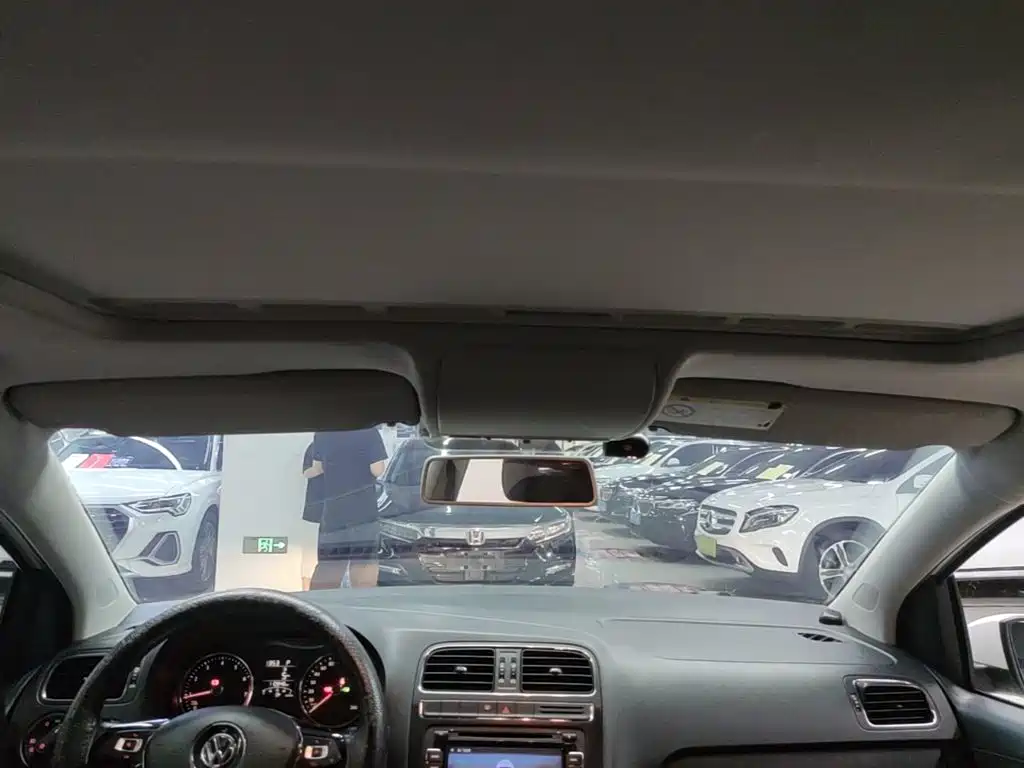 Volkswagen Polo — миниатюра 18