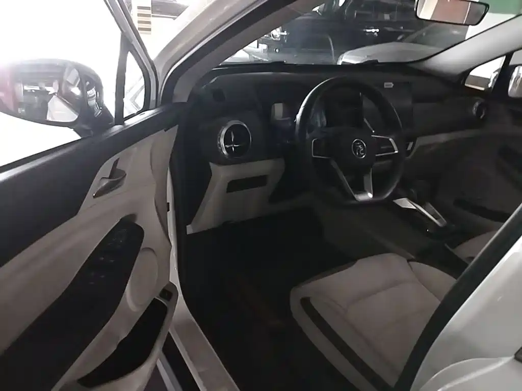 BYD Yuan Pro — миниатюра 12