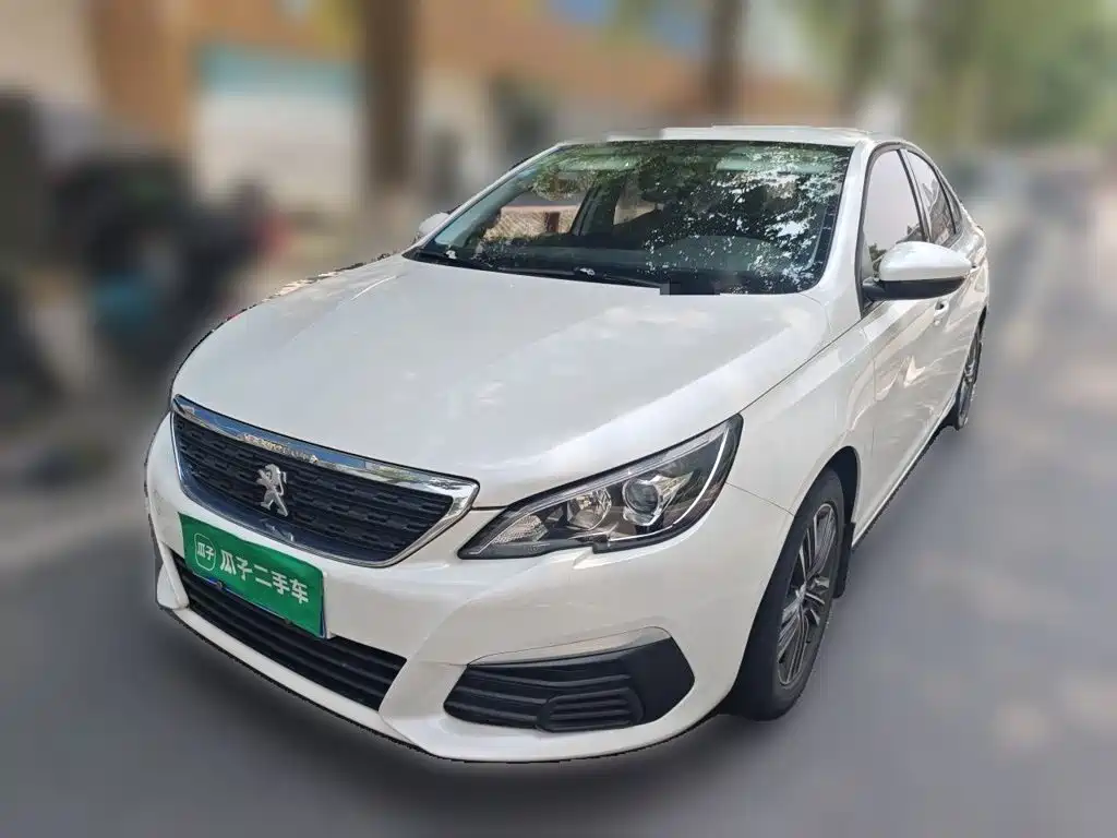 Peugeot 308 — миниатюра 2