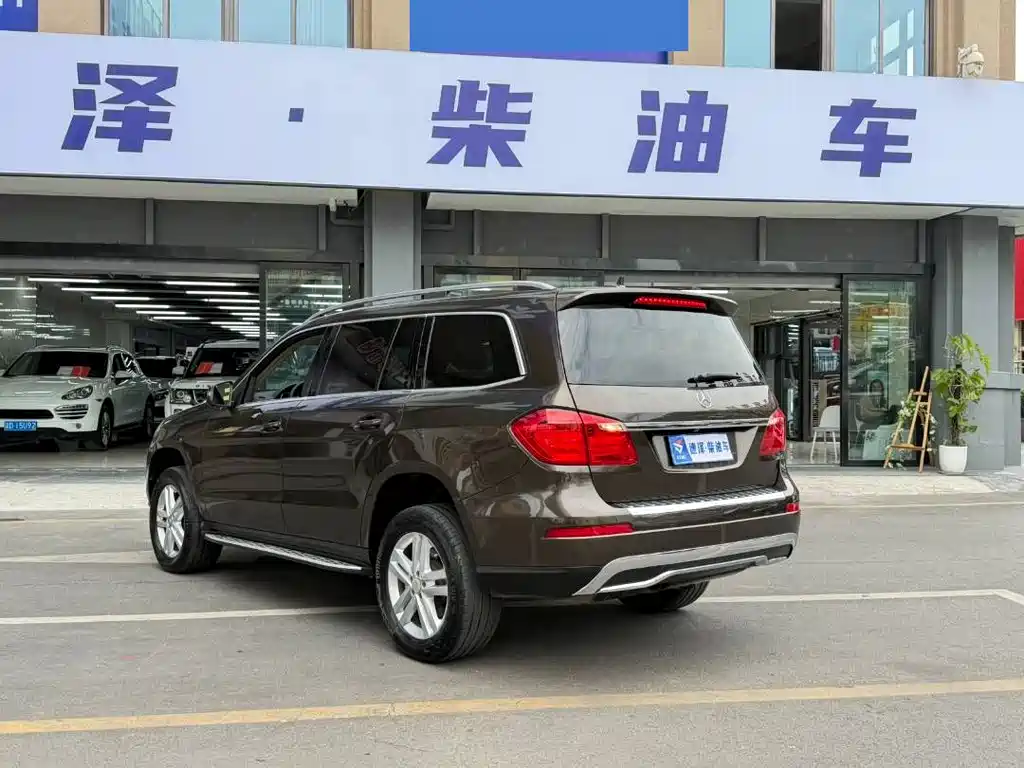 Mercedes-Benz GL-Class — миниатюра 7