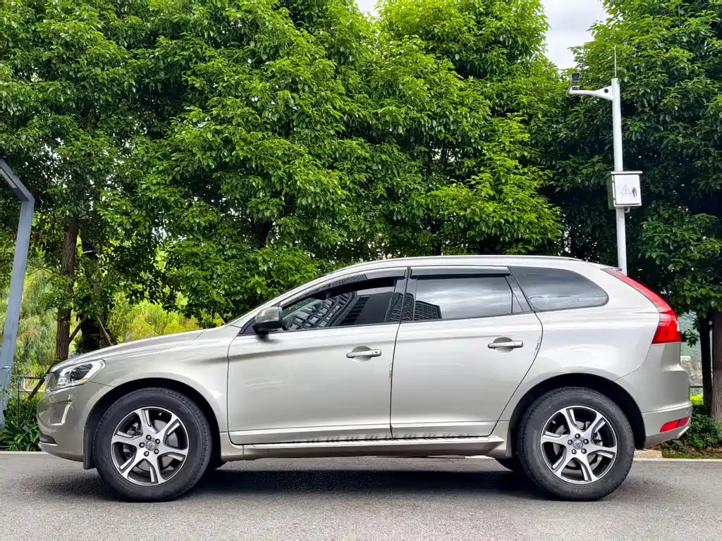 Volvo XC60 (Import) — миниатюра 8