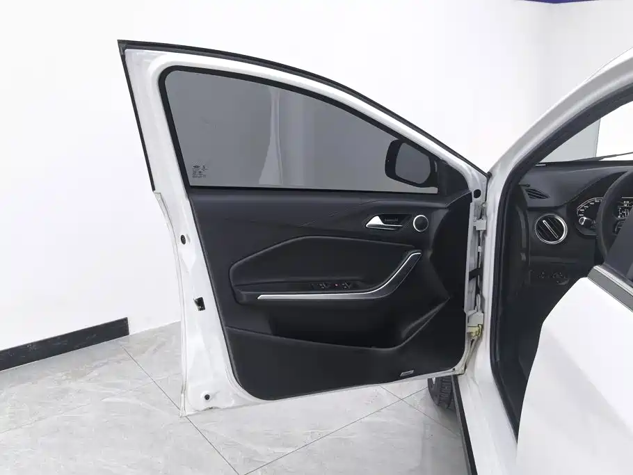 Chery Tiggo 3x — миниатюра 7