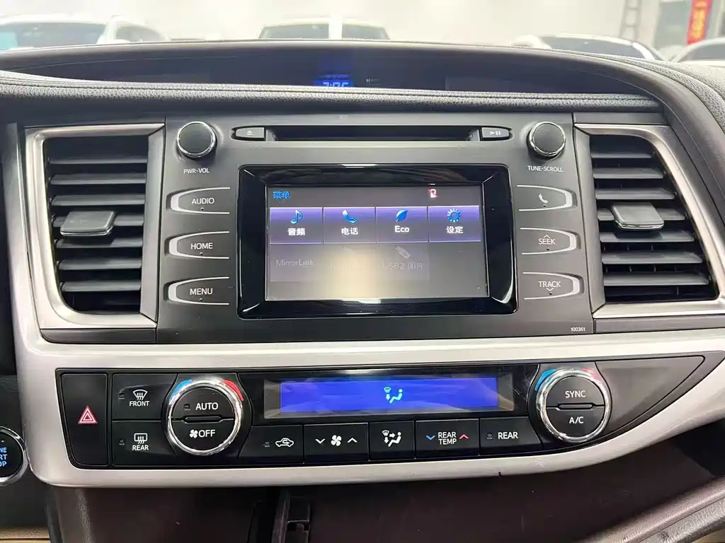 Toyota Highlander — миниатюра 16
