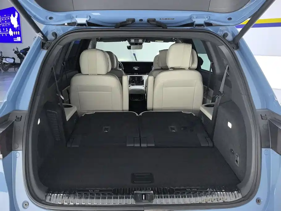 Li Auto Li ONE — миниатюра 4