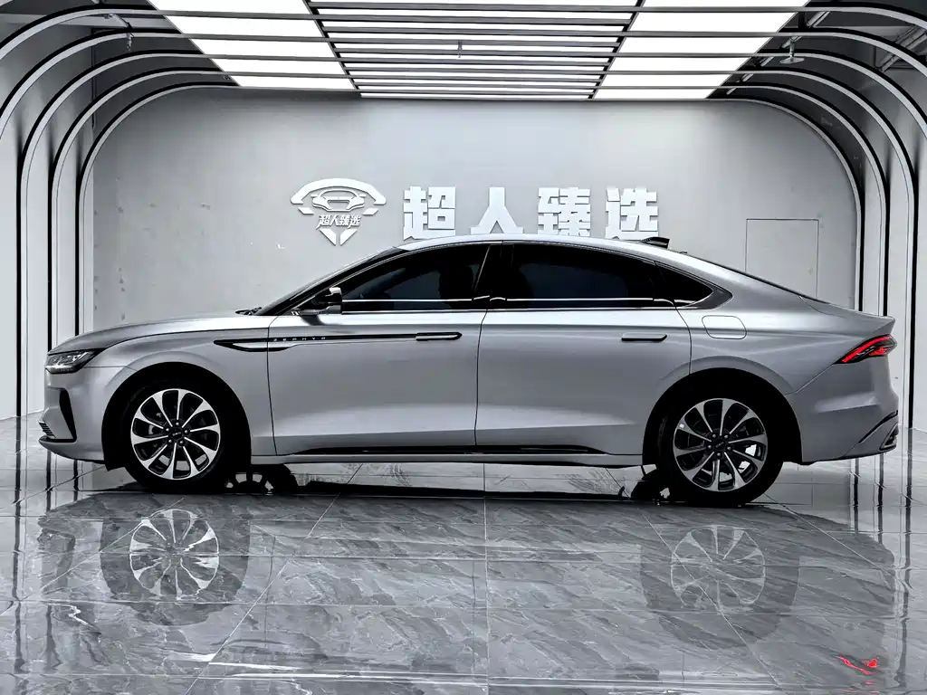 Lincoln Z 2022 i Premium
