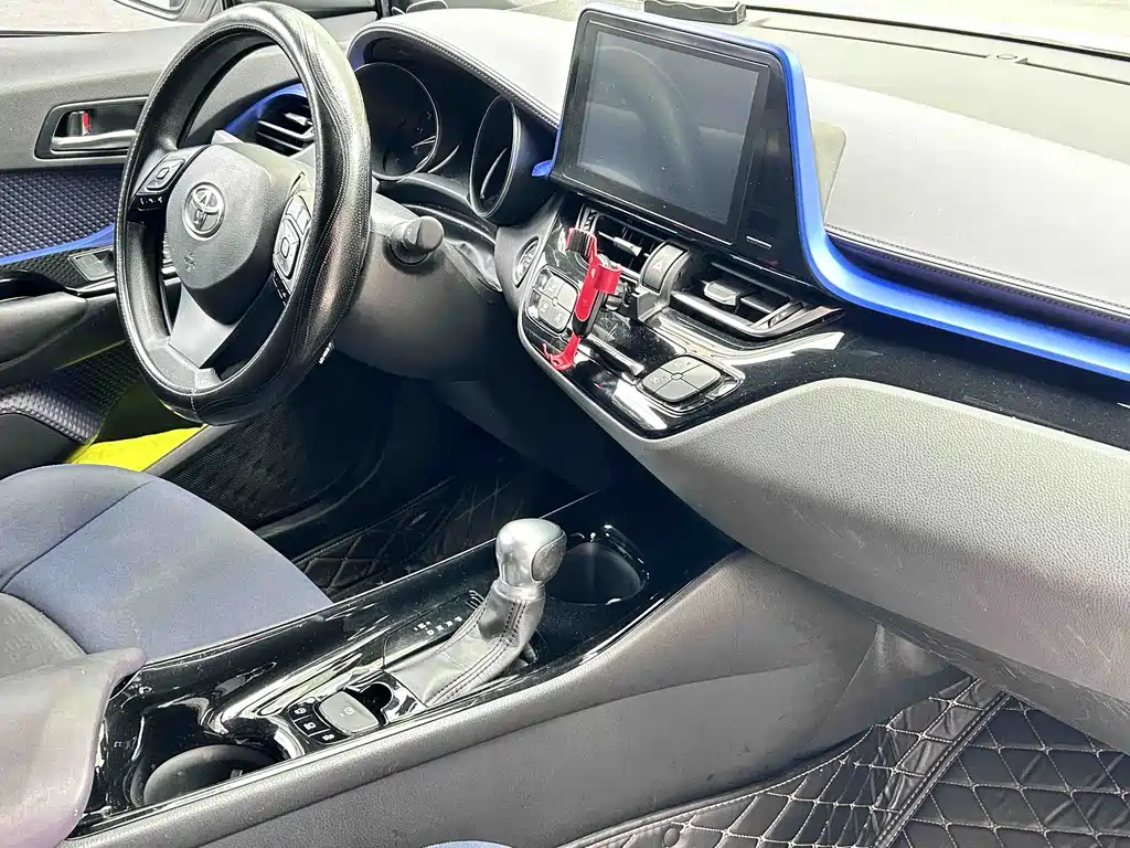 Toyota C-HR — миниатюра 14