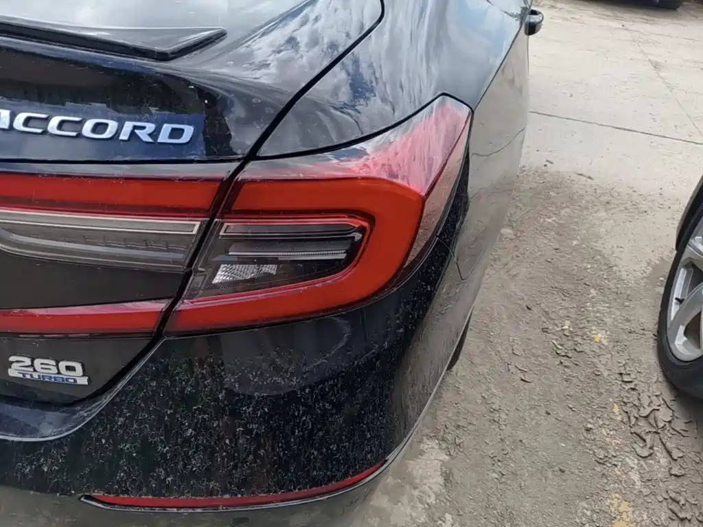Honda Accord — миниатюра 8