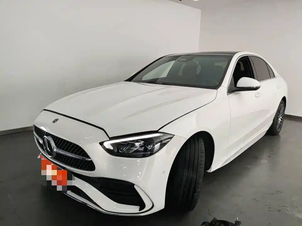Mercedes-Benz C-Class 2024