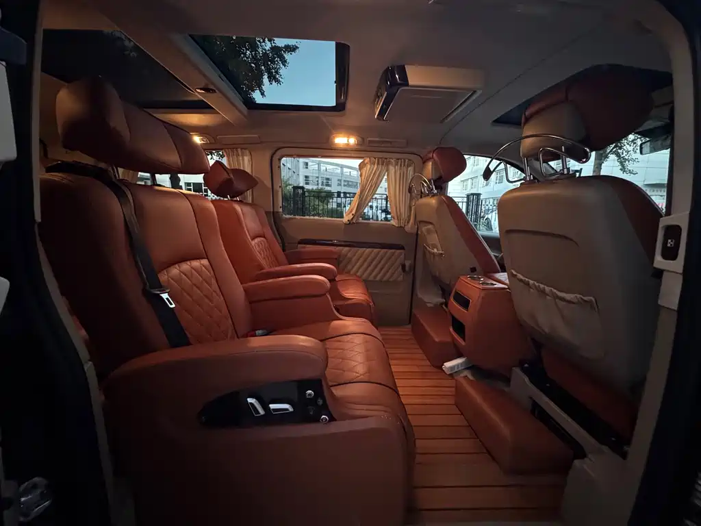 Mercedes-Benz Viano — миниатюра 24
