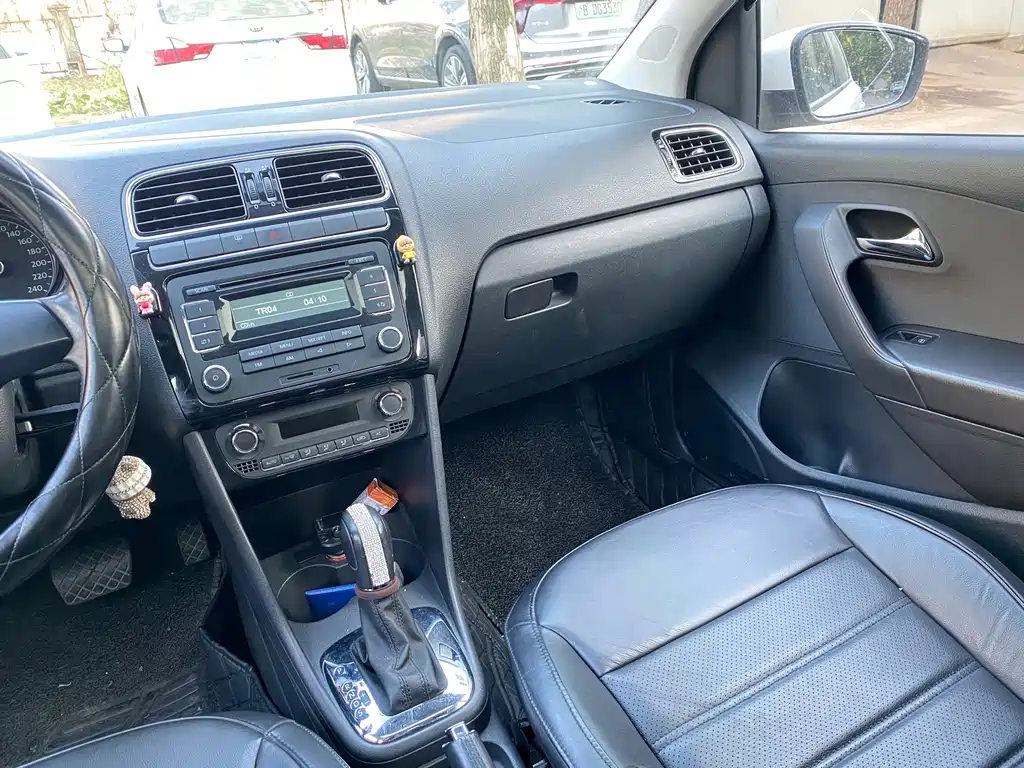 Volkswagen Polo — миниатюра 12