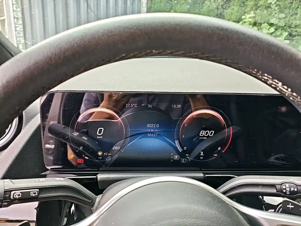 Mercedes-Benz GLA — миниатюра 12