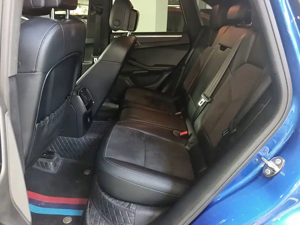 Porsche Macan — миниатюра 17
