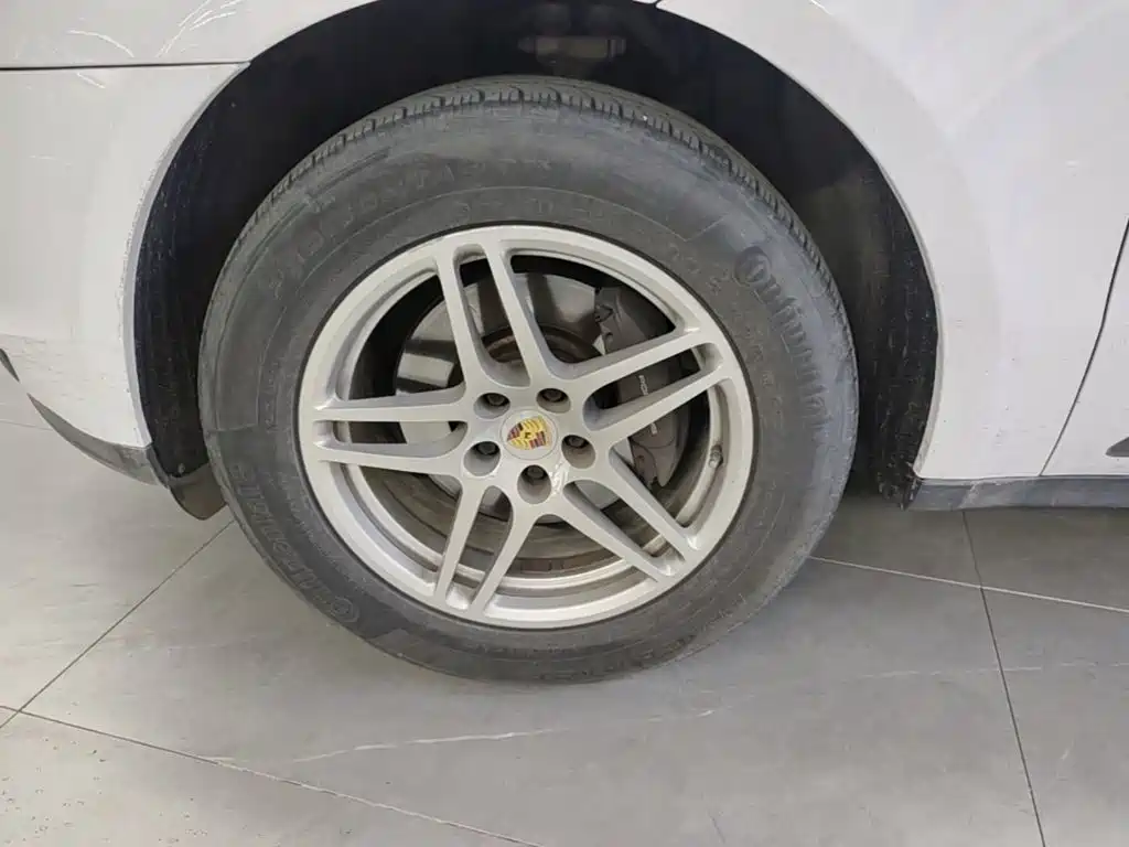 Porsche Macan — миниатюра 23