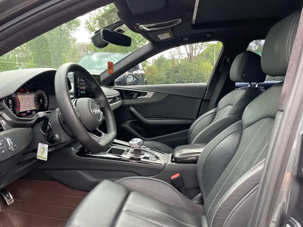Audi A4L — миниатюра 4