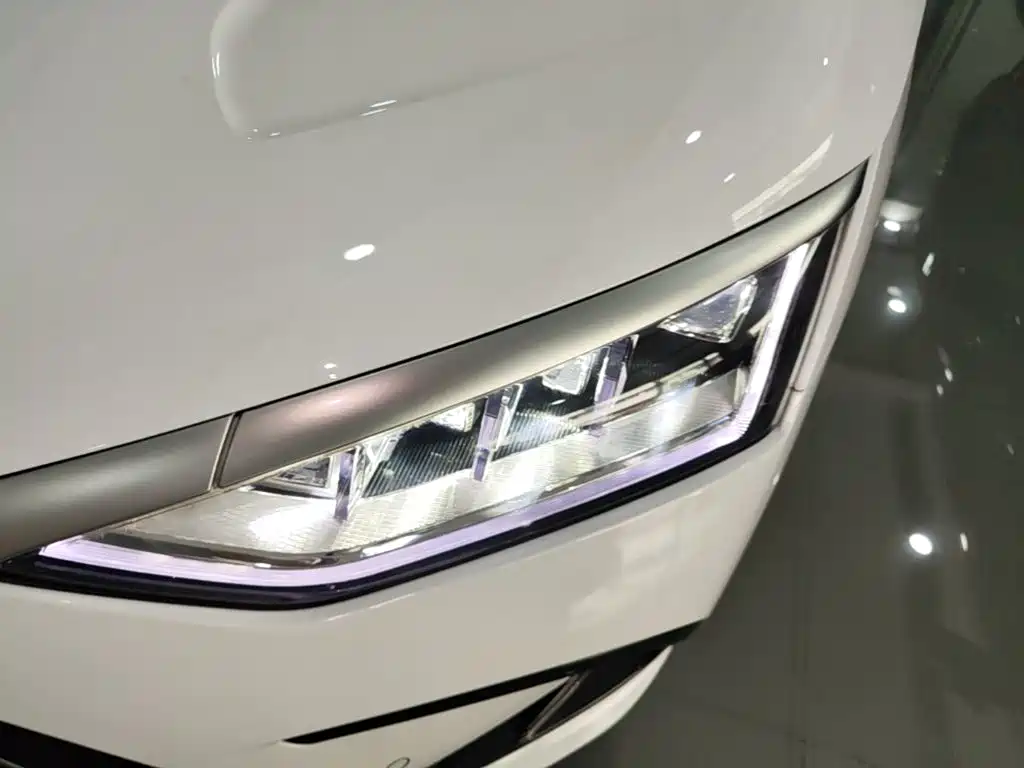 BYD Han — миниатюра 24