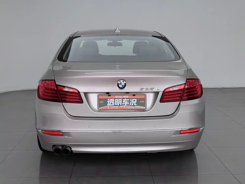 BMW 5 Series — миниатюра 4