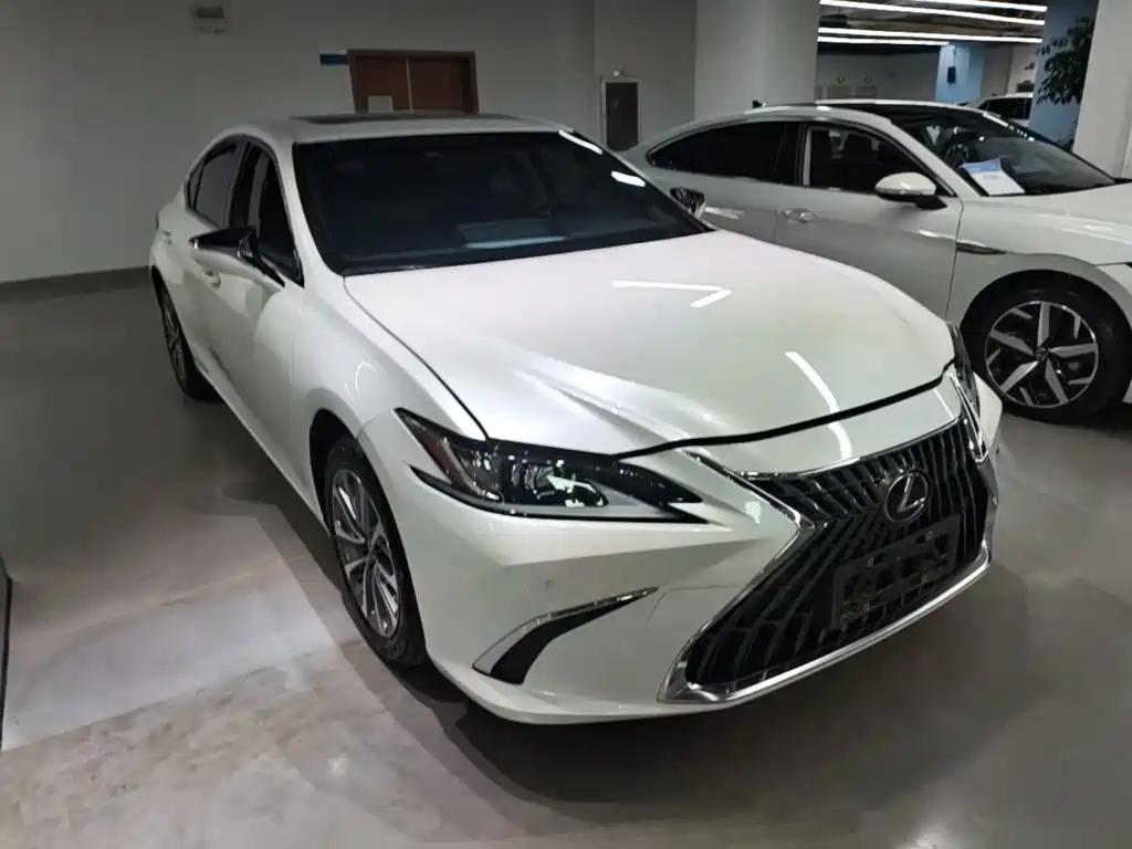 Lexus ES — миниатюра 4