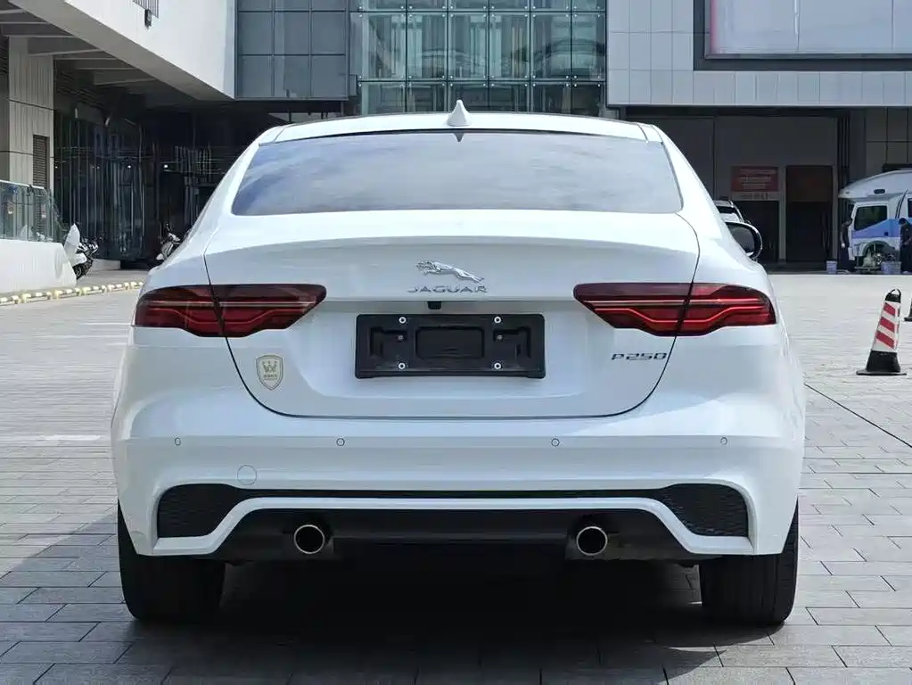 Jaguar XEL 2023 2.0T 250PS R-DYNAMIC S Sport