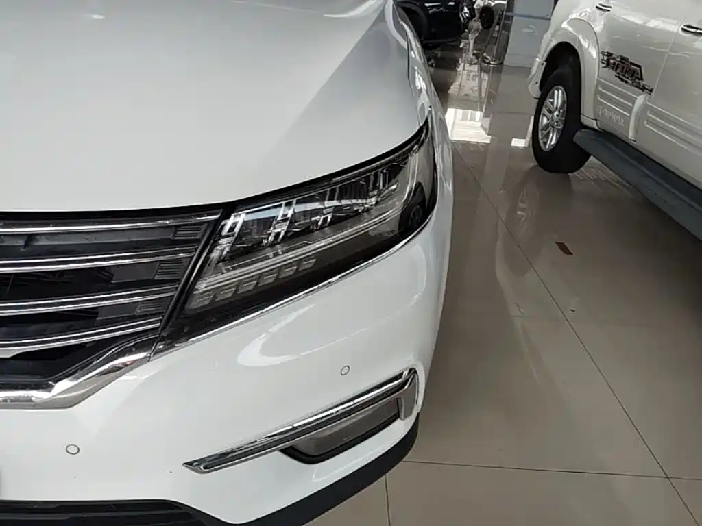 Roewe RX5 — миниатюра 24