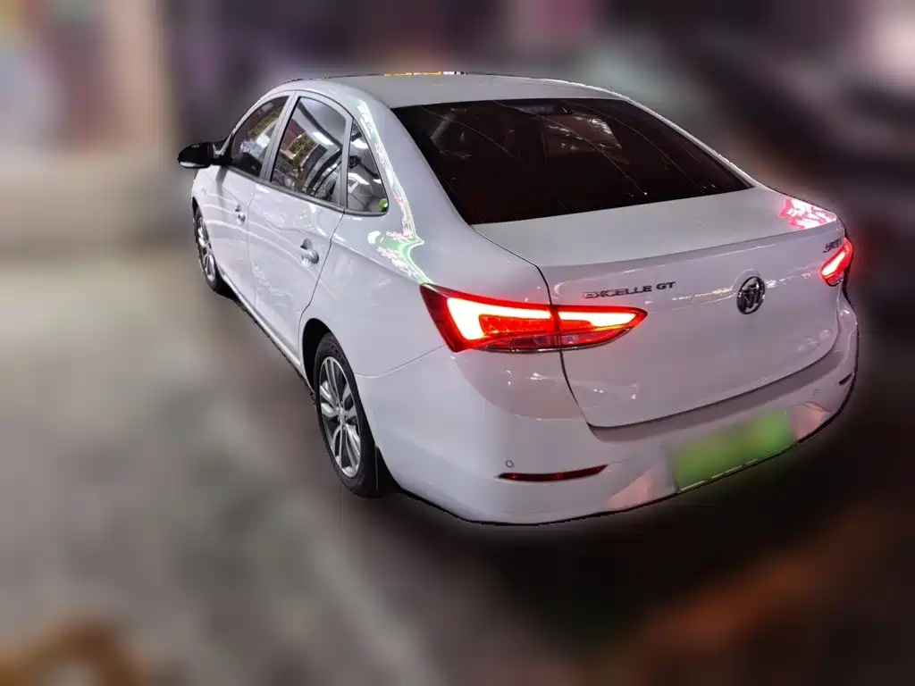 Buick Excelle — миниатюра 6