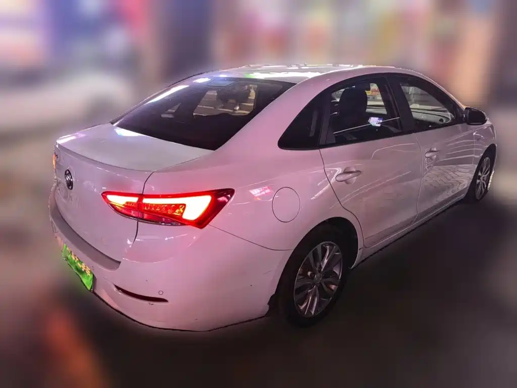 Buick Excelle — миниатюра 8
