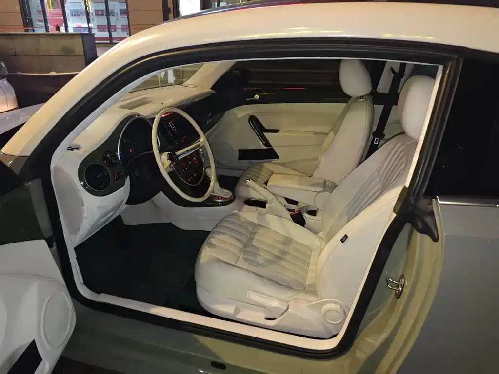 Volkswagen Beetle — миниатюра 3