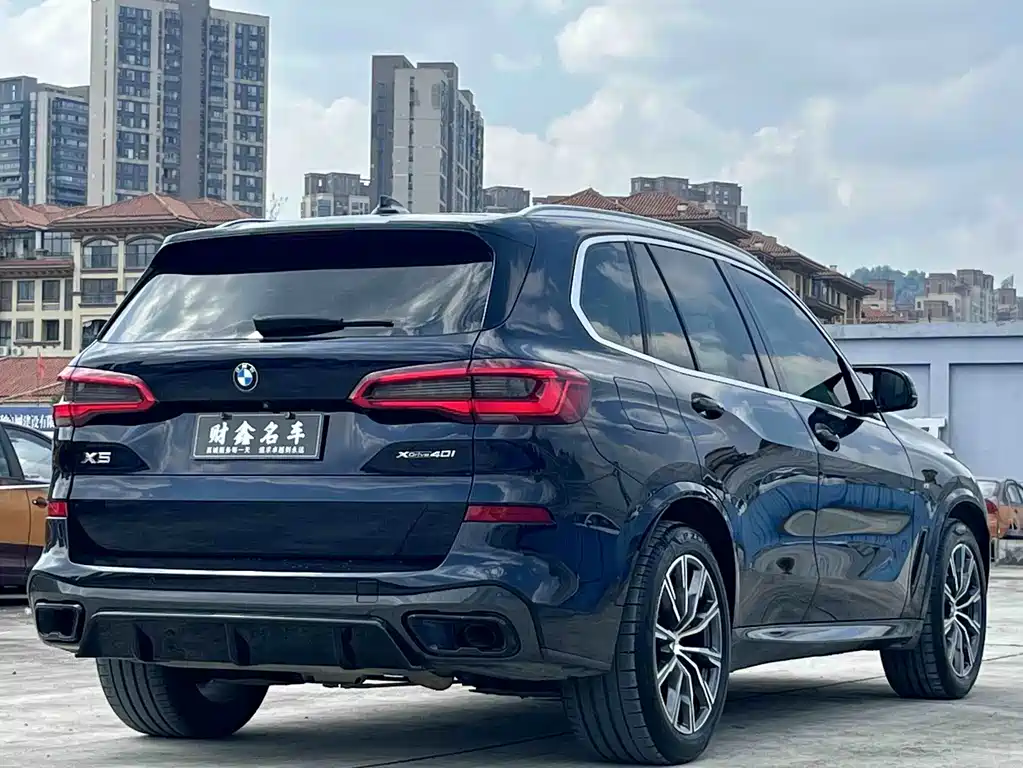 BMW X5 (Import) — миниатюра 11