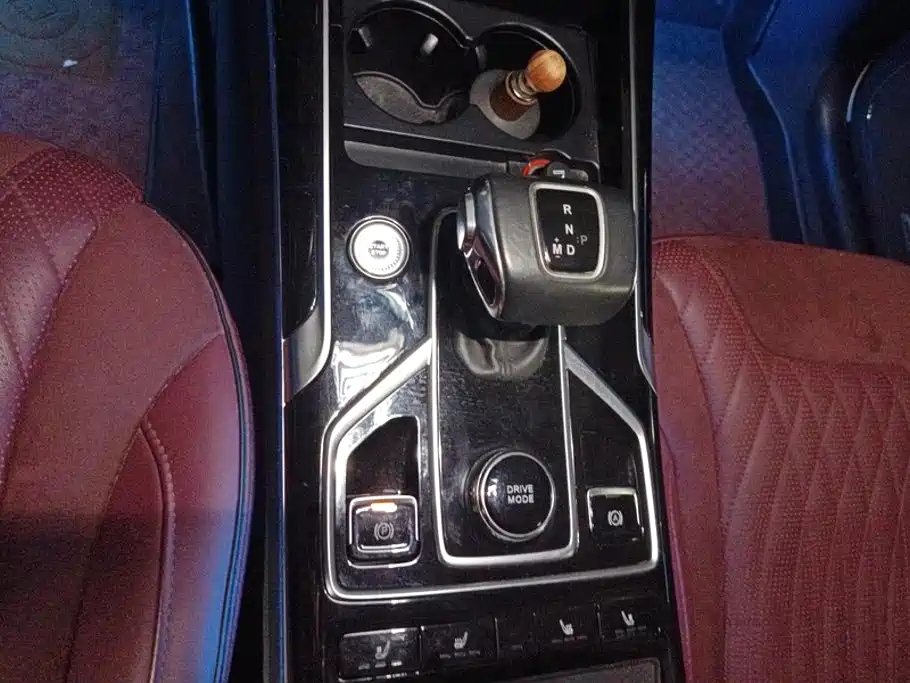 Hongqi Hongqi HS5 — миниатюра 16