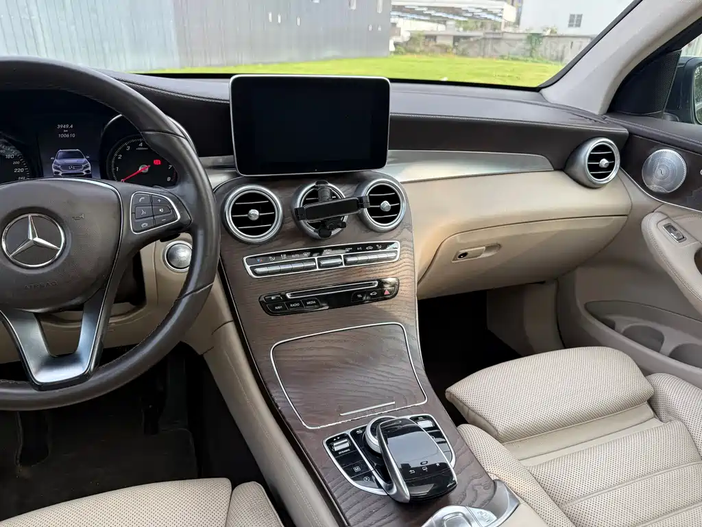 Mercedes-Benz GLC — миниатюра 11