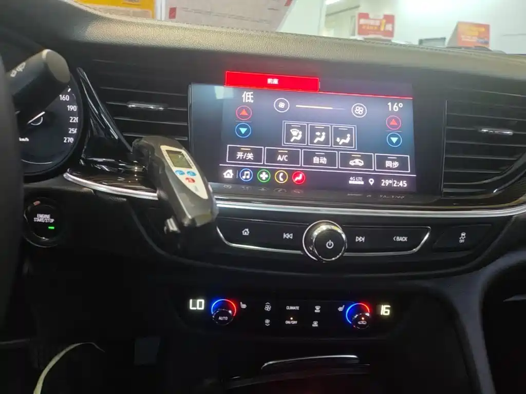 Buick Regal — миниатюра 13